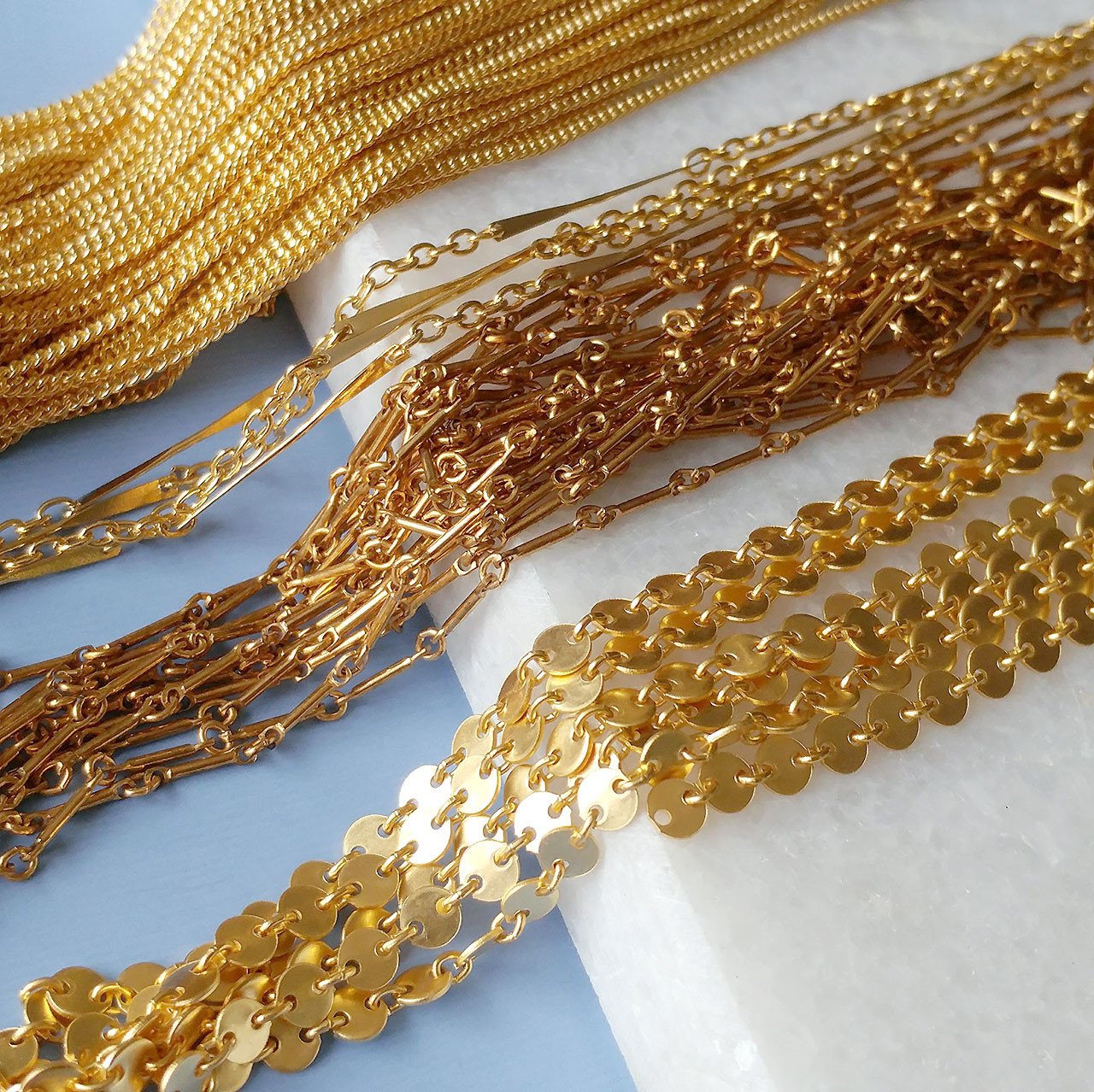 Quelle est la différence entre l'or massif, rempli et plaqué or – Bijoux  Sandrine Devost