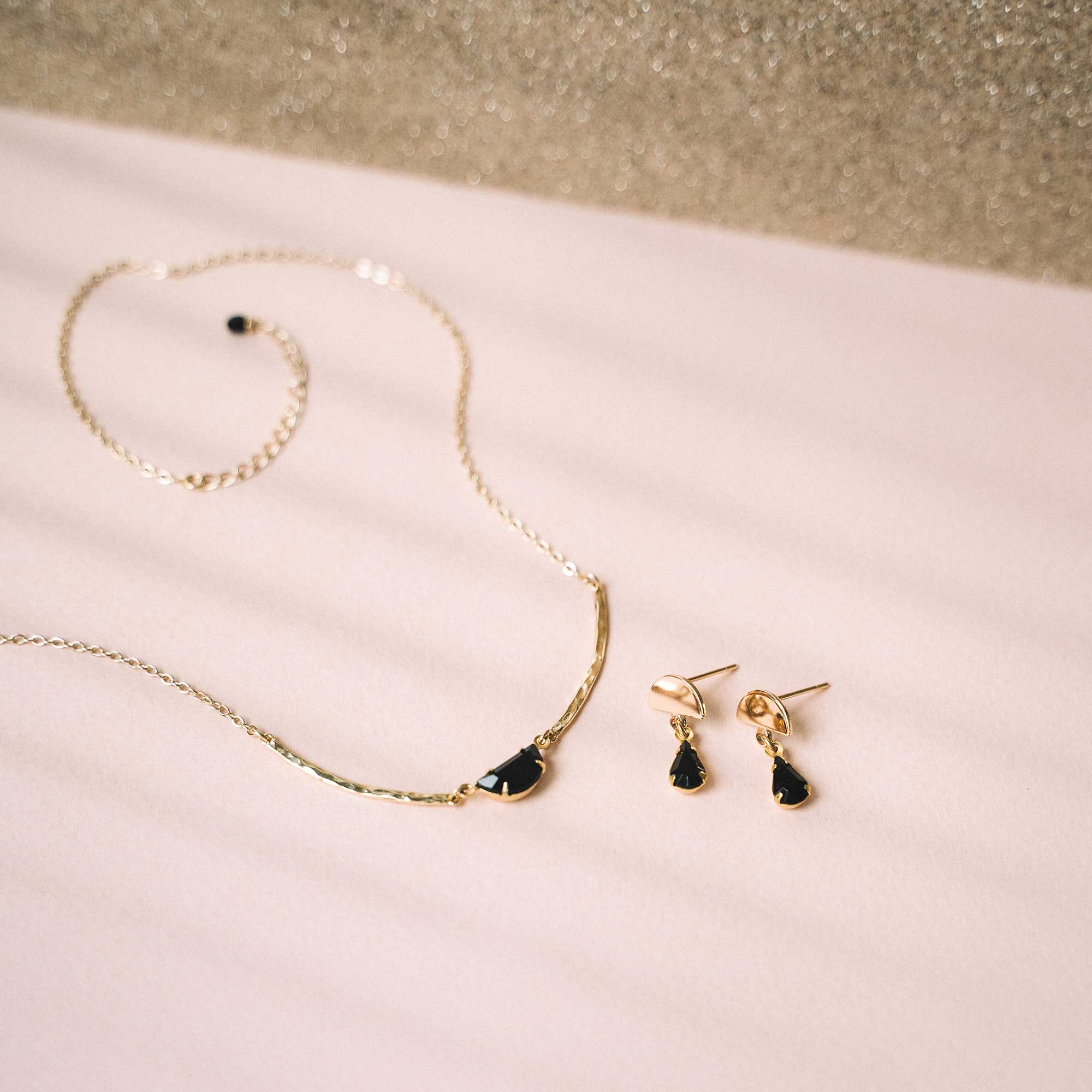 Eclipse necklace (SD1550)